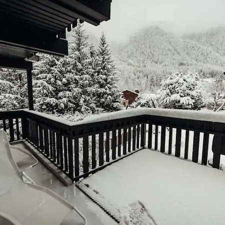 Beautiful T2 With Balcony Near Track Appartement