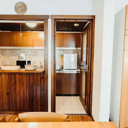 Apartmán Beautiful T2 With Balcony Near Track