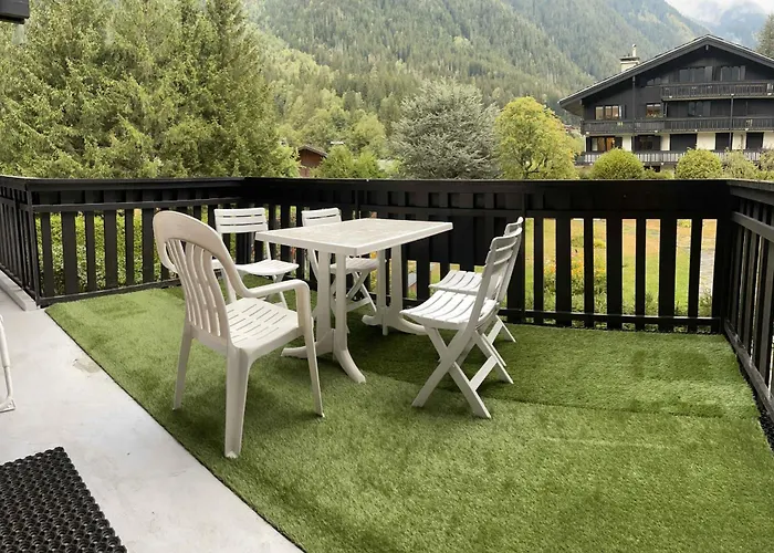 Beautiful T2 With Balcony Near Track Daire