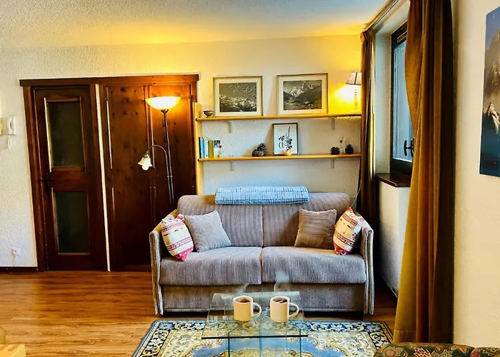 Beautiful T2 With Balcony Near Track Daire *