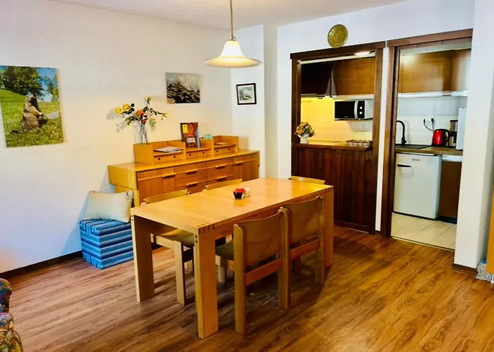 Beautiful T2 With Balcony Near Track *