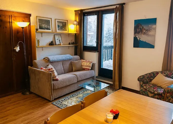 Beautiful T2 With Balcony Near Track Daire Chamonix